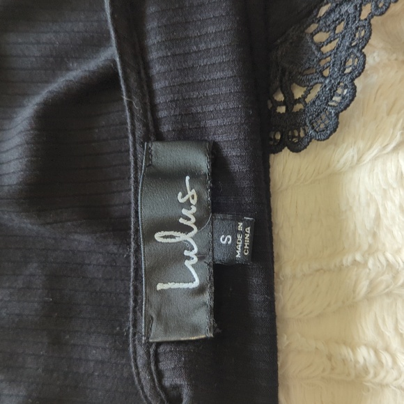 Lulu's Floral Applique Bodysuit - Picture 5 of 10